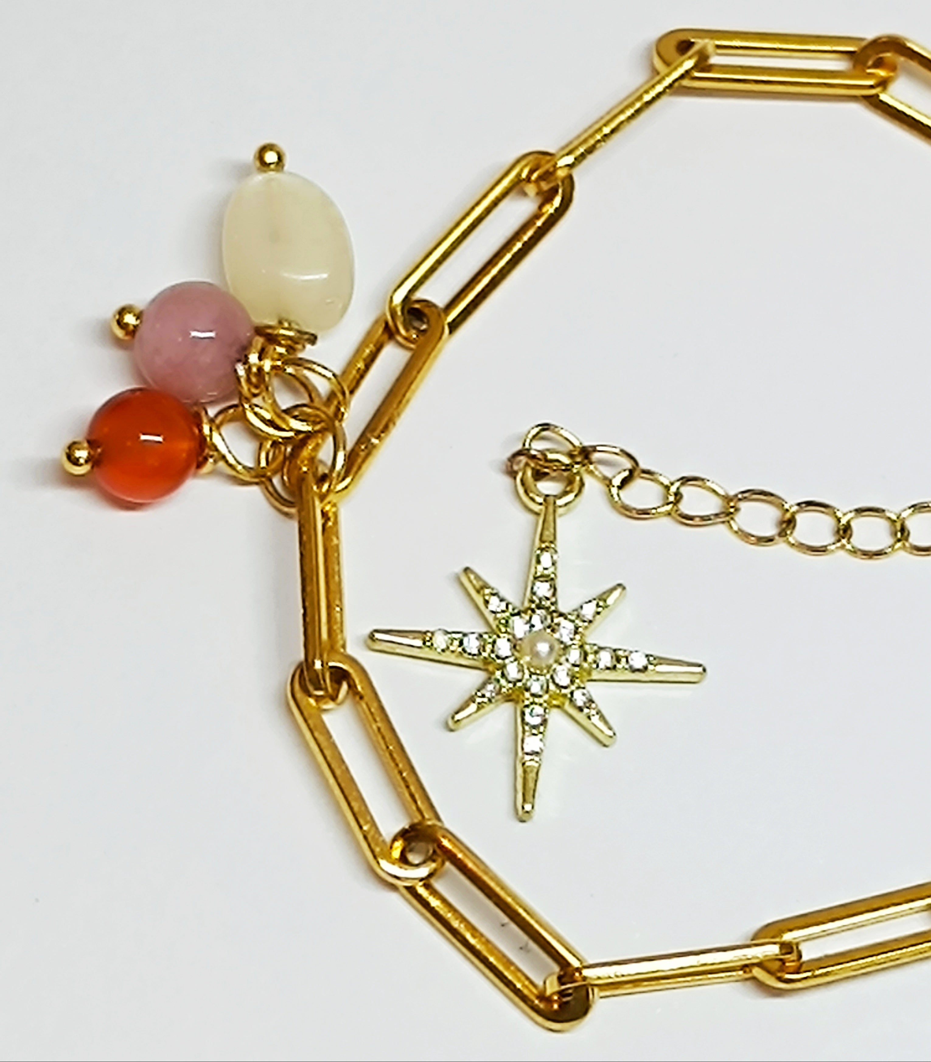 Bracelet ELISE : Cornaline, Quartz Rose, Pierre de Lune & Étoile du Nord Dorée