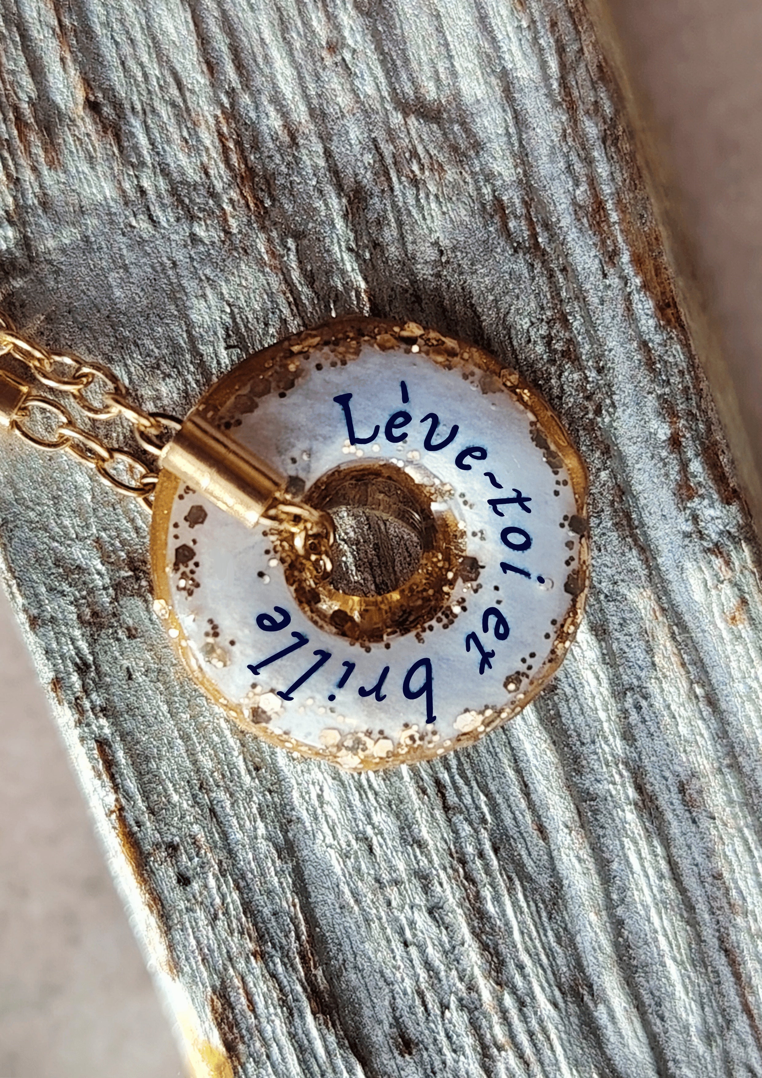 Le Soleil – Pendentif Totem "Lève-toi et brille"